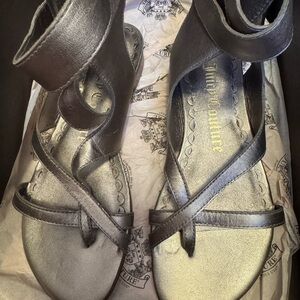 Juicy Couture Gunmetal Sandals Sz 5.5
